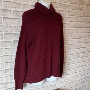 C&C California Concepts Burgundy chunky thermal knit turtleneck sweater